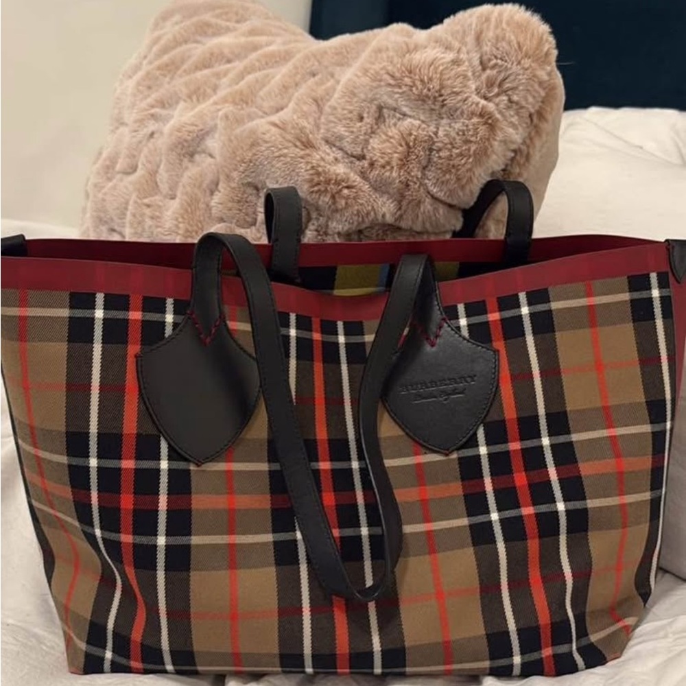 Burberry tote bag